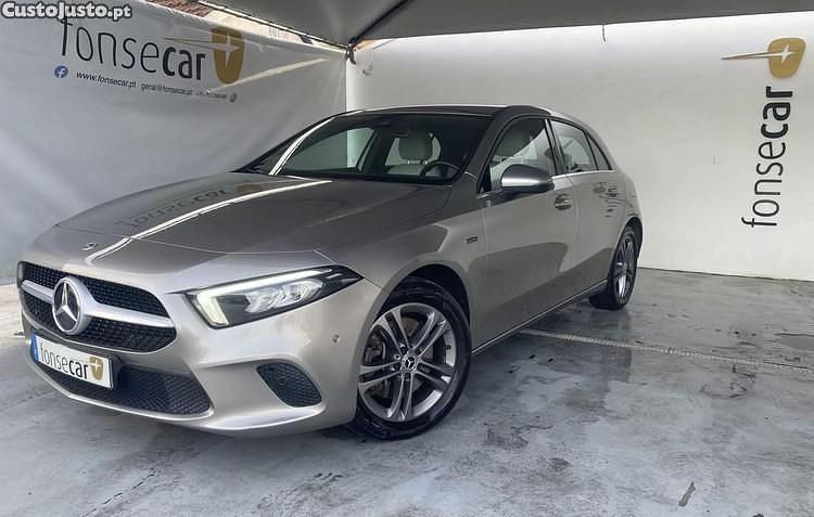 Outra Usado 2020 Mercedes A250 | € 24.990 - Imagem 1/1