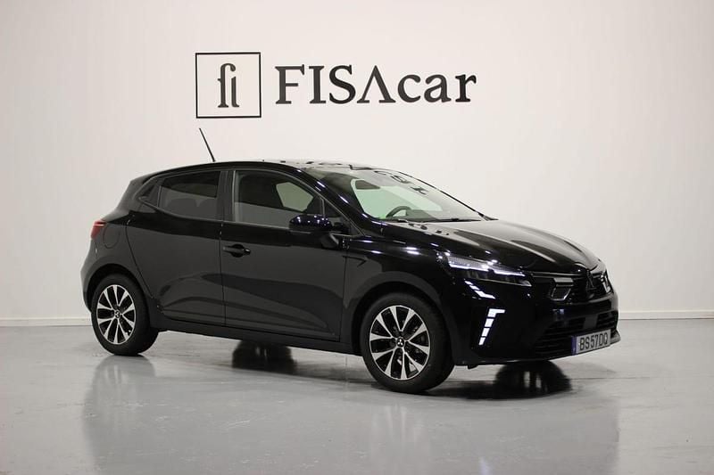 Usado Mitsubishi Colt 101 HP (74 kW) 2025 Preto