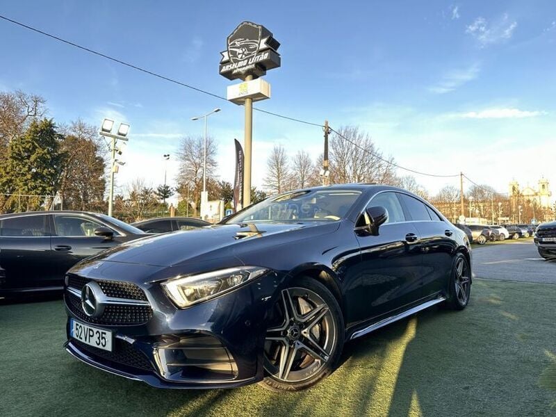 Azul Usado 2018 Mercedes CLS350 AMG line Coupé | € 39.900 - Imagem 1/1