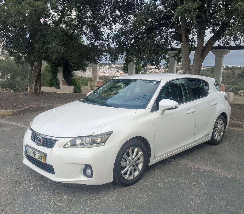 Usado 2012 Lexus CT200h Sedan | € 10.000 - Imagem 1/4