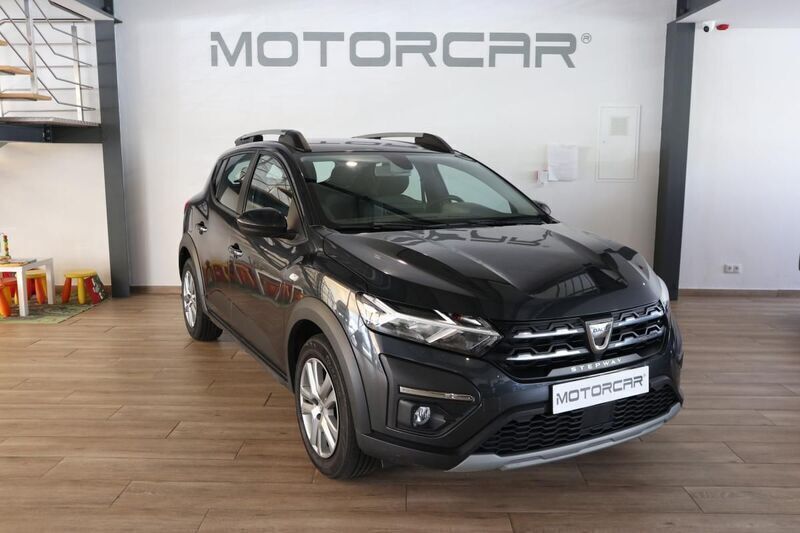 Cinzento Usado 2022 Dacia Sandero Citadino | € 15.900 (Preço justo) - Imagem 1/4