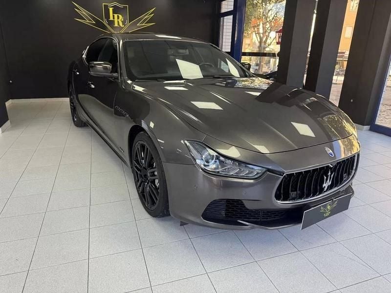 Usado Maserati Ghibli 275 HP (202 kW) 2014 Cinza Citadino