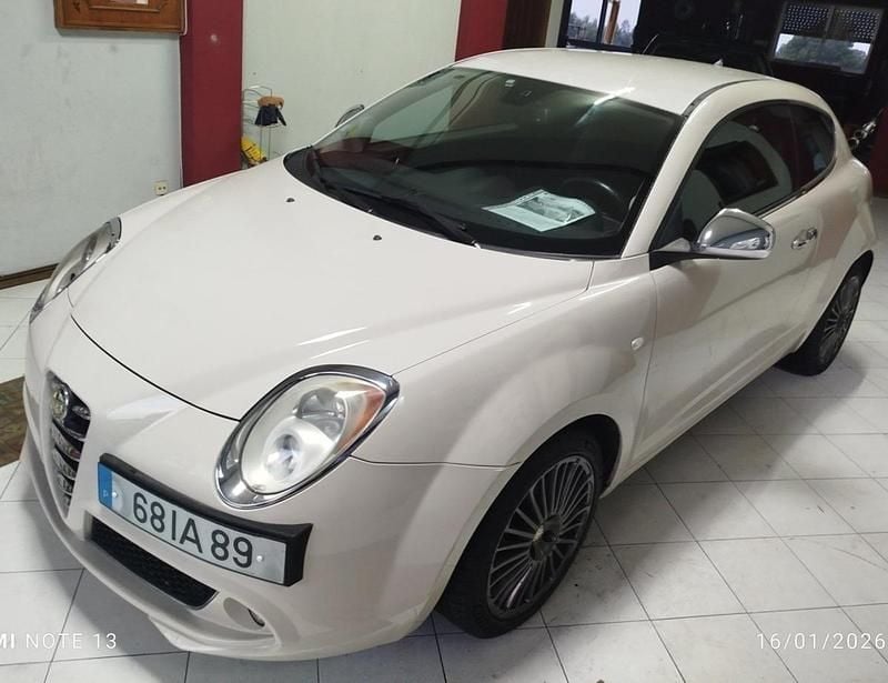 Usado Alfa Romeo MiTo 120 HP (88 kW) 2009 Branco Citadino