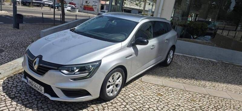 Usado Renault Mégane IV 115 HP (84 kW) 2020 Cinzento Carrinha