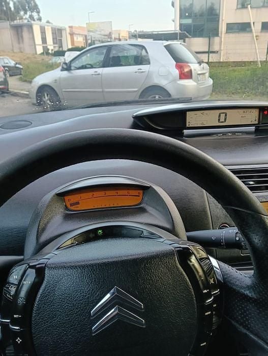Usado 2006 Citroën C4 Sedan | € 2.300 (Preço justo) - Imagem 1/4