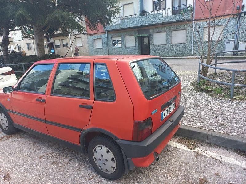 Usado Fiat Uno 62 HP (45 kW) 1992 Citadino