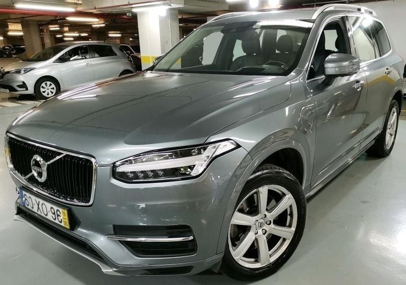 Cinzento Usado 2019 Volvo XC90 Momentum SUV | € 35.999 (Super Preço) - Imagem 1/4