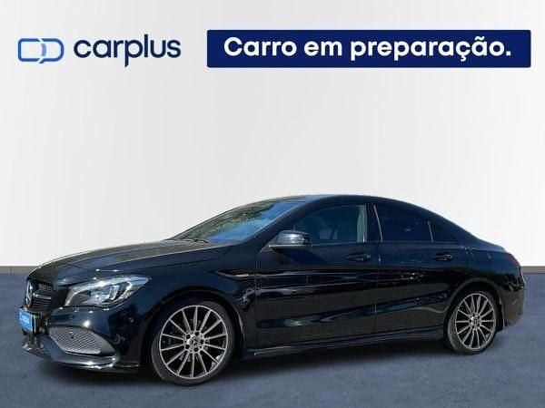 Usado Mercedes CLA180 90 HP (66 kW) 2017 Preto Sedan