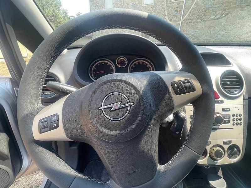 Usado Opel Corsa Enjoy 80 HP (58 kW) 2007 Cinza Citadino