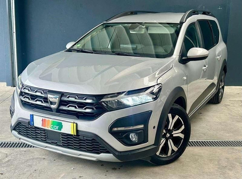 Cinzento Usado 2022 Dacia Jogger | € 14.250 (Preço justo) - Imagem 1/4