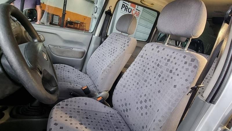 Usado Opel Agila 58 HP (42 kW) 2002 Cinzento Monovolume