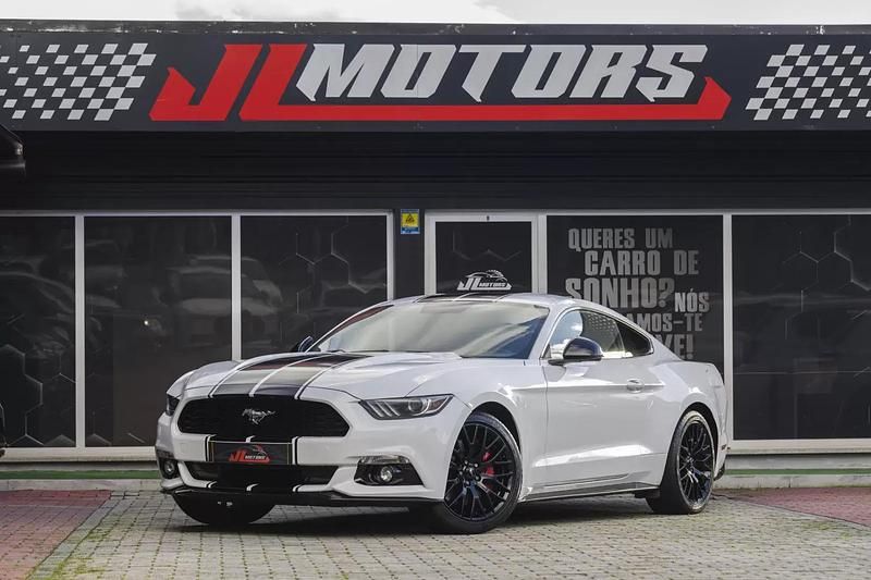 Branco pérola Usado 2016 Ford Mustang | € 30.900 - Imagem 1/4