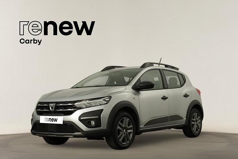 Cinzento Usado 2021 Dacia Sandero Essentiel Citadino | € 12.990 (Preço justo) - Imagem 1/4
