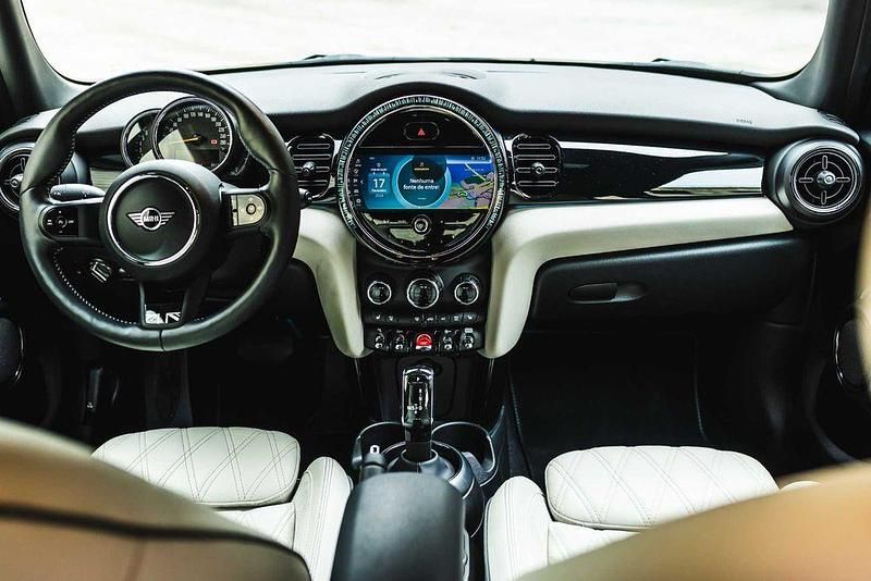 Usado Mini ONE 102 HP (75 kW) 2023 Citadino