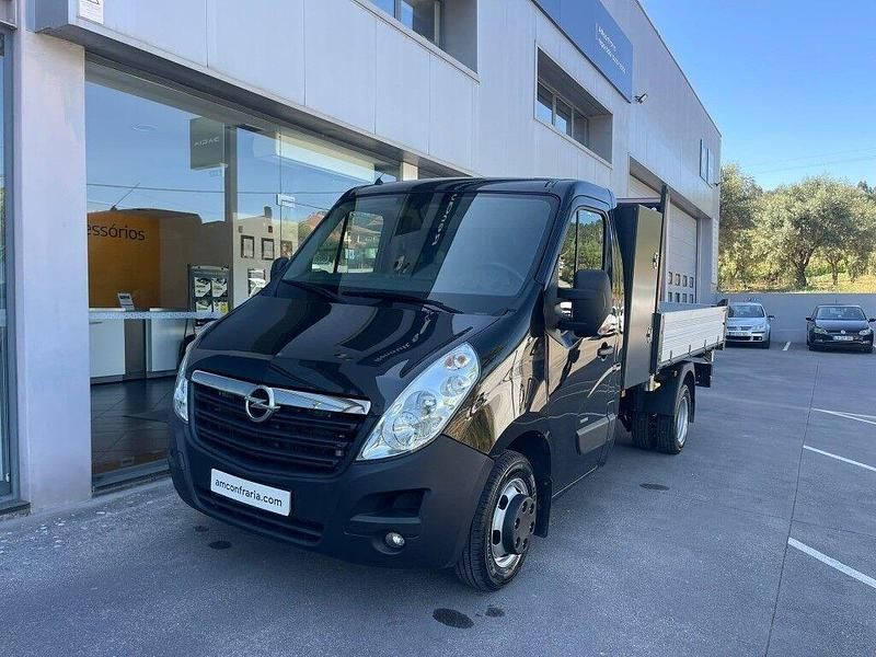 Usado Opel Movano 136 HP (100 kW) 2019 Preto Van