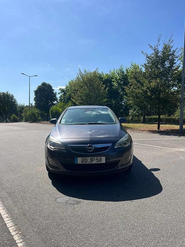 Usado Opel Astra 125 HP (91 kW) 2010 Outra