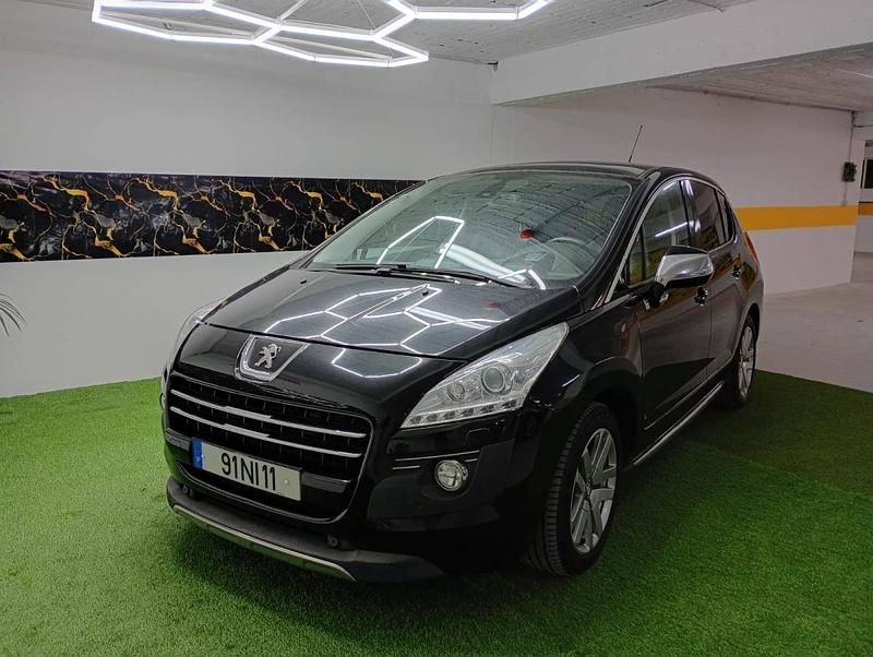 Usado Peugeot 3008 200 HP (147 kW) 2012 Preto Carrinha