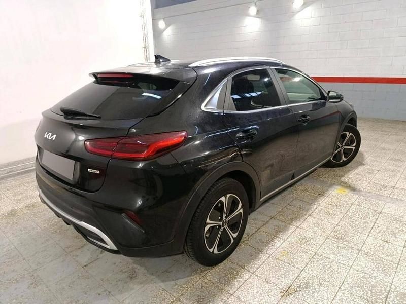 Usado Kia XCeed 141 HP (103 kW) 2023 Preto SUV