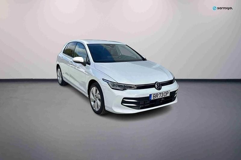 Branco Usado 2025 VW Golf VIII Citadino | € 33.990 (Preço justo) - Imagem 1/4