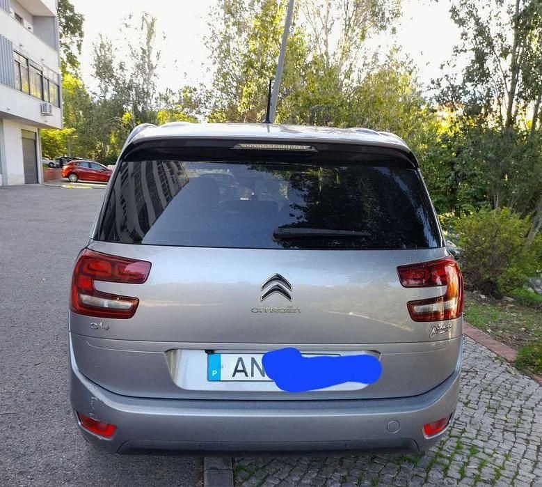 Usado 2018 Citroën Grand C4 Picasso Monovolume | € 12.000 - Imagem 1/4