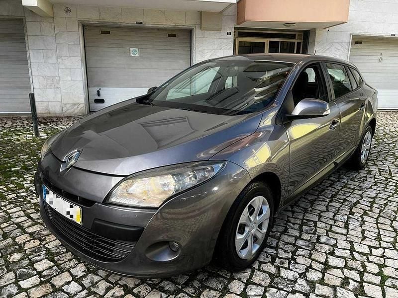 Usado 2010 Renault Mégane III Dynamique Carrinha | € 3.380 (Super Preço) - Imagem 1/4