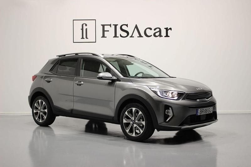 Cinza Usado 2025 Kia Stonic SUV | € 21.900 (Preço justo) - Imagem 1/4