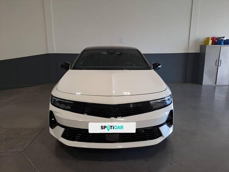 Usado Opel Astra 136 HP (100 kW) 2025 Branco Carrinha