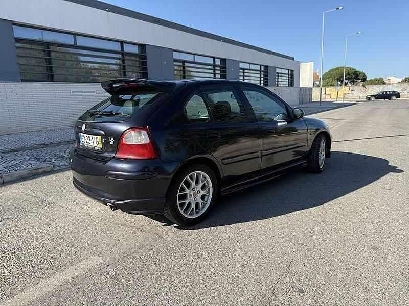 Cinzento Usado 2002 MG ZR Citadino | € 11.970 - Imagem 1/1