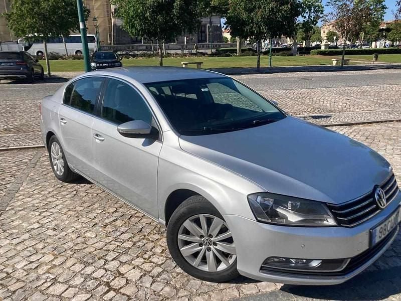 Cinzento Usado 2014 VW Passat Sedan | € 12.500 (Preço justo) - Imagem 1/4