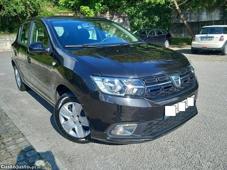 Preto Usado 2019 Dacia Sandero Comfort Citadino | € 9.500 (Preço justo) - Imagem 1/1
