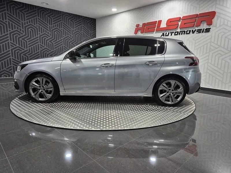 Usado Peugeot 308 131 HP (96 kW) 2018 Cinzento Citadino