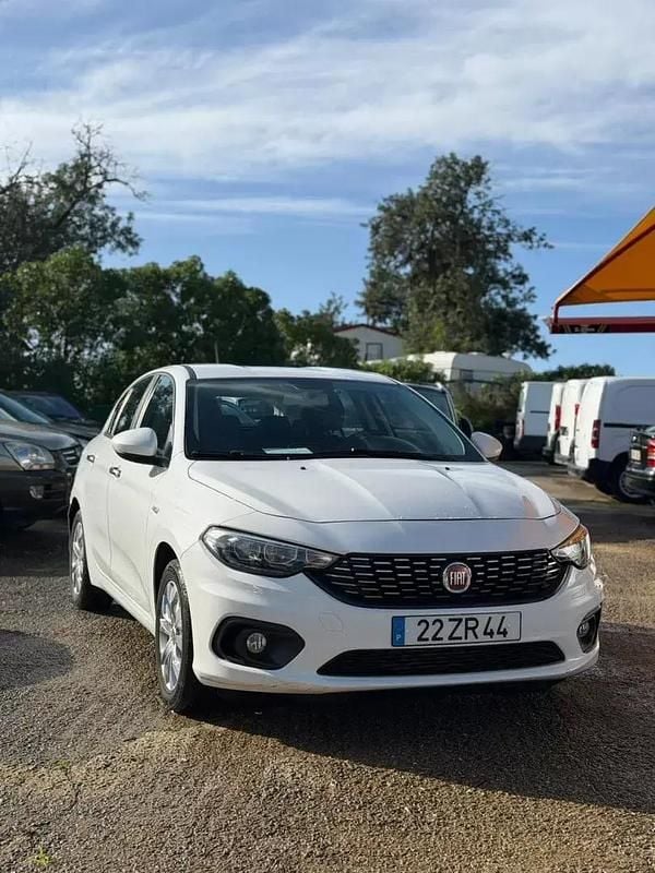 Usado Fiat Tipo 95 HP (69 kW) 2019 Branco