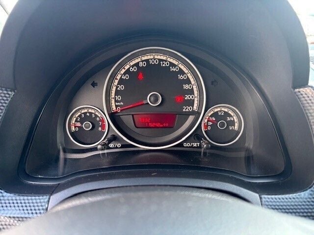 Usado VW up! Move 60 HP (44 kW) 2016 Preto Citadino