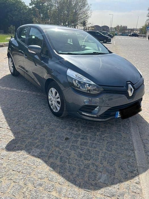 Usado Renault Clio IV 70 HP (51 kW) 2019 Sedan