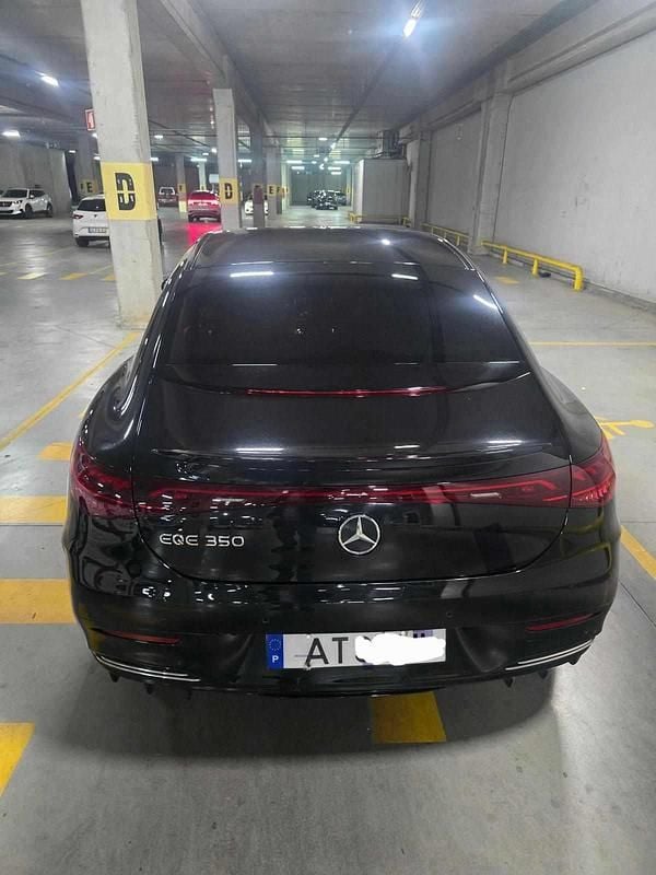 Usado Mercedes EQE350 214 kW (292 HP) 2022 Preto Sedan