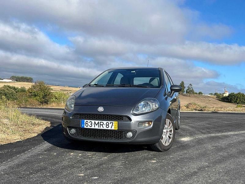 Usado 2012 Fiat Punto Easy Citadino | € 5.500 (Preço justo) - Imagem 1/4