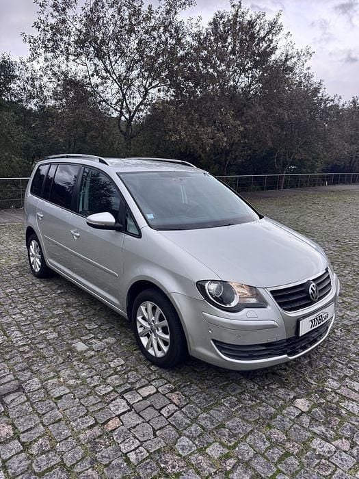 Usado 2009 VW Touran Monovolume | € 11.900 - Imagem 1/4