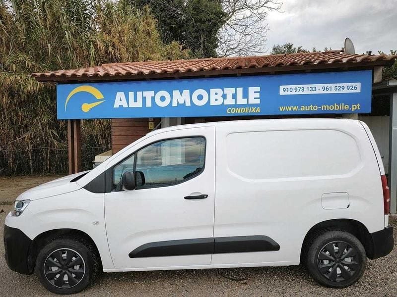Usado Citroën Berlingo 102 HP (75 kW) 2021 Branco Monovolume