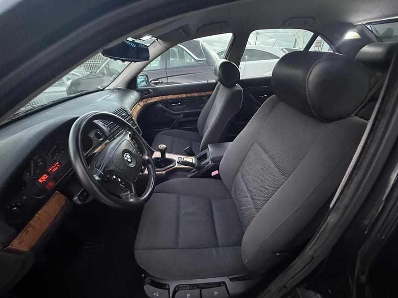 Usado BMW 525 143 HP (105 kW) 1998 Preto Carrinha