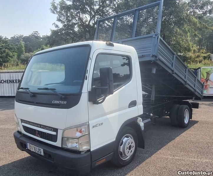 Branco Usado 2009 Mitsubishi Canter | € 21.900 (Preço justo) - Imagem 1/1