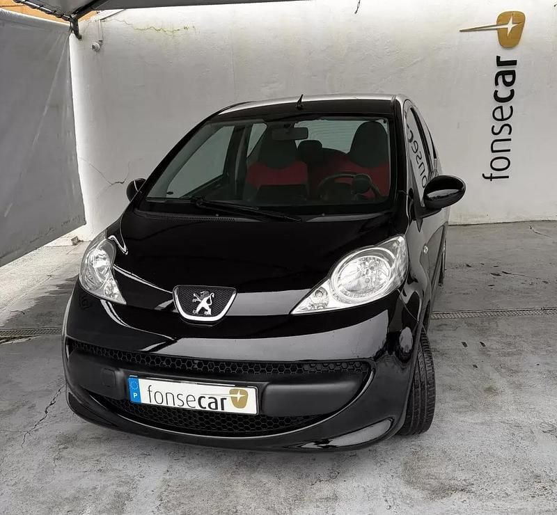Usado Peugeot 107 Active 68 HP (50 kW) 2007 Preto Citadino