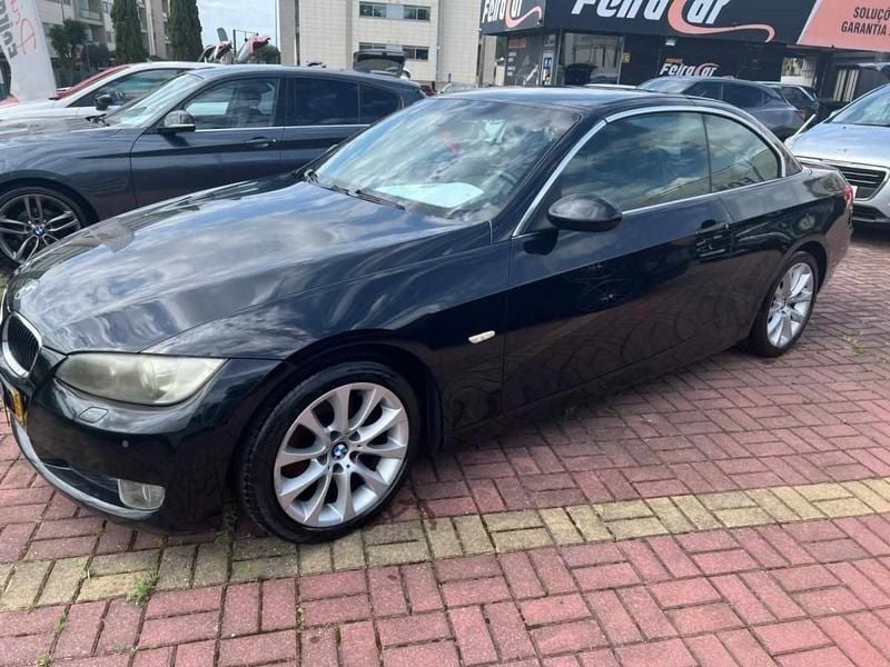 Usado BMW 320 Cabriolet Sport Line 177 HP (130 kW) 2011 Preto Cabrios