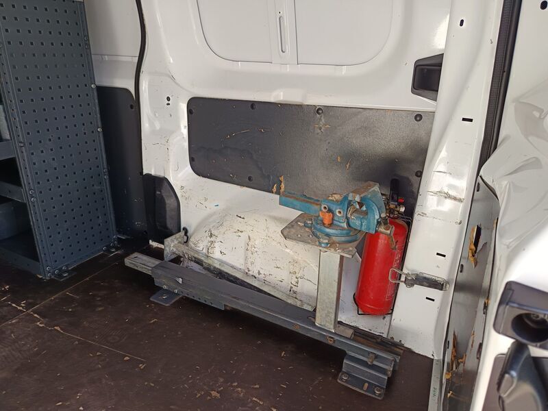 Usado Toyota Proace 120 HP (88 kW) 2021 Branco Monovolume