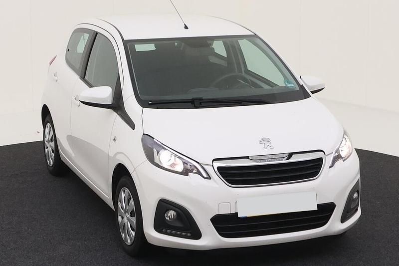 Branco Usado 2020 Peugeot 108 Active Citadino | € 8.990 (Bom preço) - Imagem 1/4