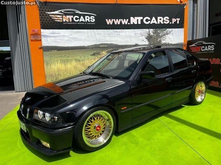 Preto Usado 1997 BMW 318 M Sport | € 10.900 - Imagem 1/1