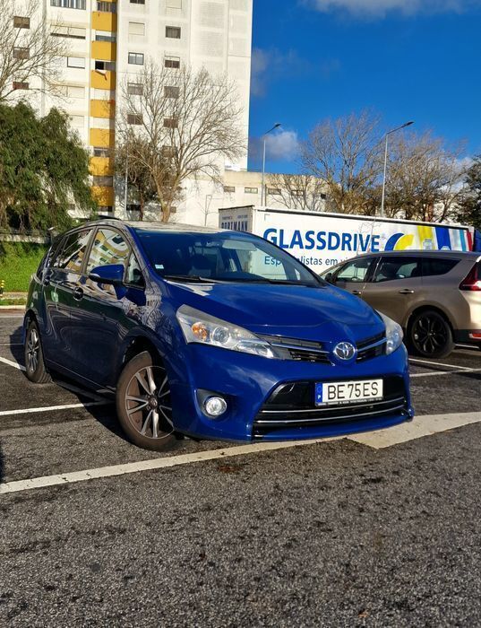 Usado 2014 Toyota Verso Monovolume | € 9.499 - Imagem 1/4