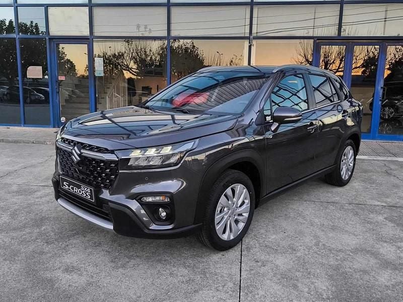 Cinza Novo 2025 Suzuki SX4 S-Cross SUV | € 33.500 - Imagem 1/4