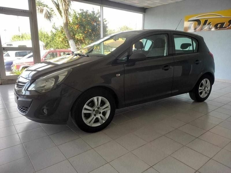 Usado Opel Corsa 86 HP (63 kW) 2014 Cinzento Citadino