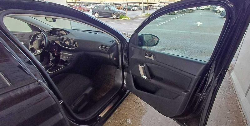 Usado Peugeot 308 2020 Sedan