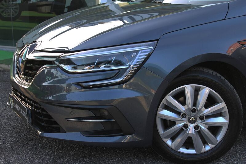 Usado Renault Mégane IV Zen 115 HP (84 kW) 2021 Cinza Citadino